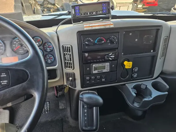 2019 NAVISTAR INTERNATIONAL 4300