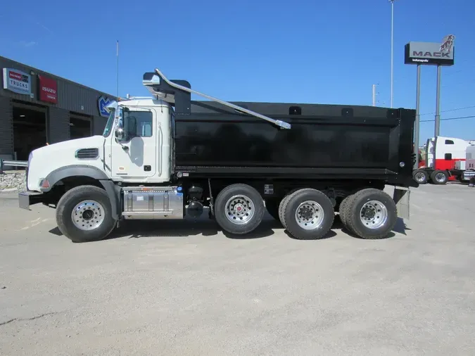 2025 MACK GR84B