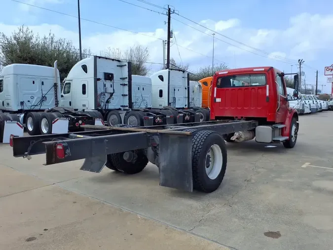 2019 FREIGHTLINER/MERCEDES M2 106