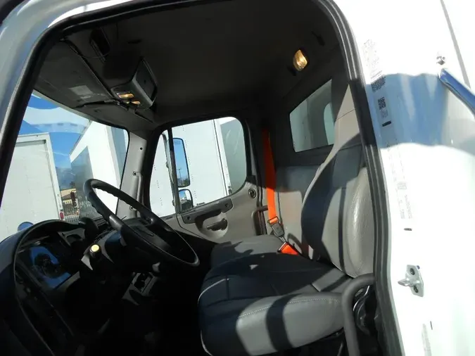 2020 Freightliner Business Class M2 106