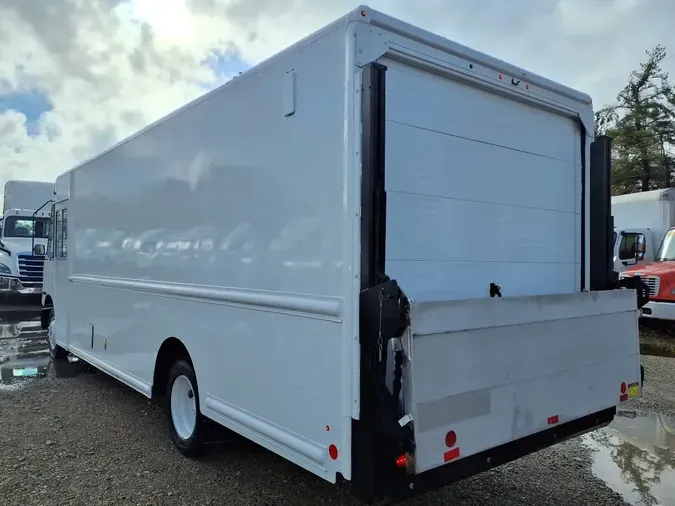 2018 FRTLR CUSTOM CHASSIS CORP MT45