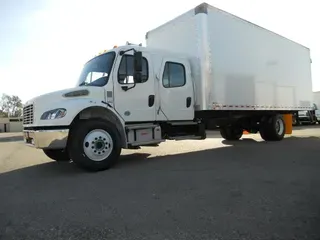 2022 Freightliner Business Class M2 106