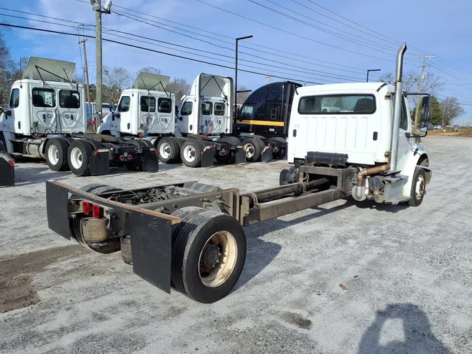 2015 FREIGHTLINER/MERCEDES M2 106