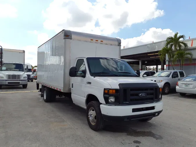 2017 FORD MOTOR COMPANY E350