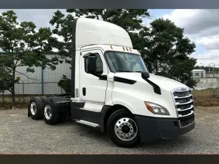 2019 Freightliner Corp. CASCADIA