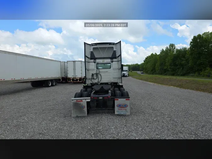 2018 Volvo VNL300
