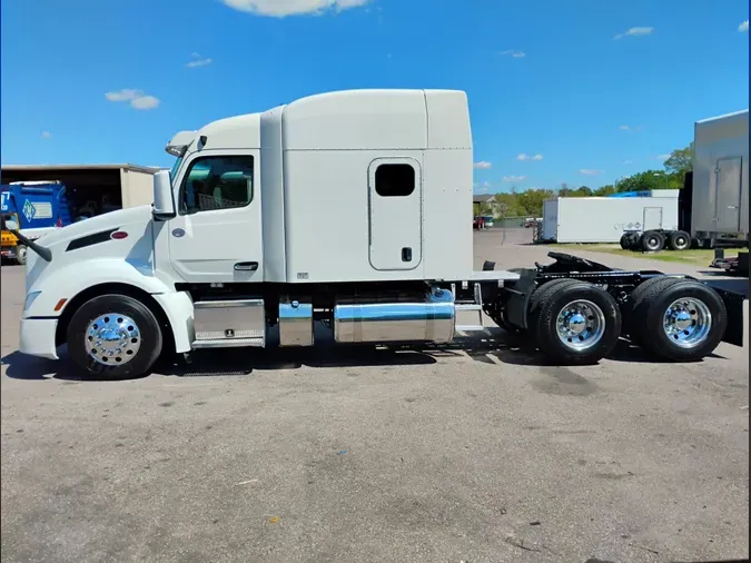 2022 Peterbilt 579