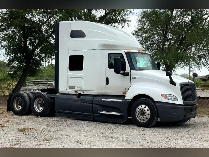 2022 INT LT625 6x45e272e53c5e5515ef82eb02a01c80d35