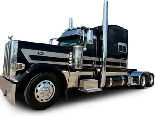 2023 Peterbilt 389