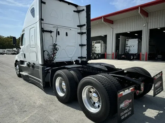 2023 Freightliner Cascadia&reg;