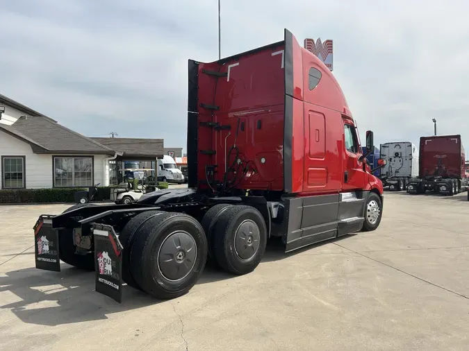 2021 Freightliner Cascadia