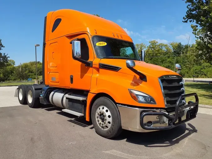 2019 FREIGHTLINER NEW CASCADIA PX12664