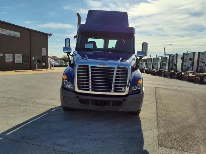 2018 FREIGHTLINER CASCADIA 125