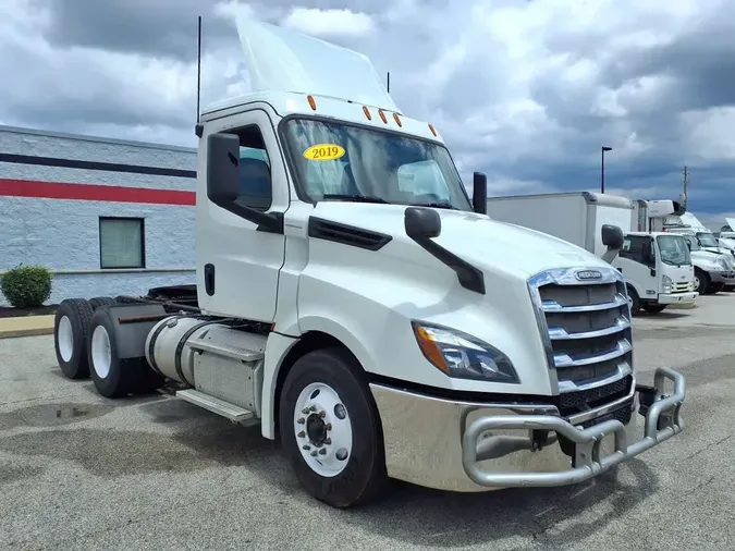 2019 FREIGHTLINER/MERCEDES NEW CASCADIA PX126645e390b521769ea86c41956bf90a0152e
