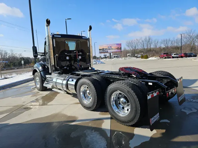 2026 Kenworth T880