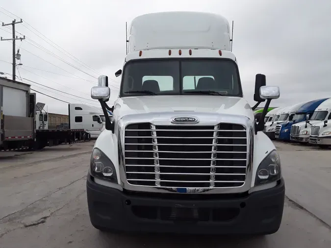 2020 FREIGHTLINER/MERCEDES CASCADIA 125