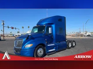 2020 INTERNATIONAL LT