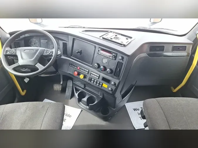 2023 Freightliner Cascadia 126