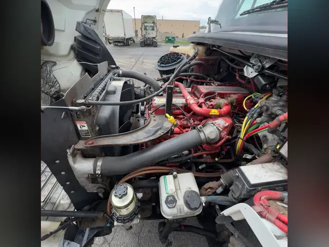 2018 FREIGHTLINER M2 106
