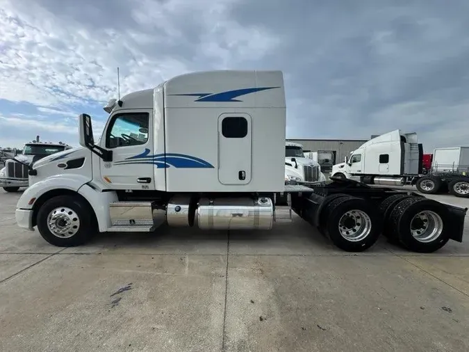 2022 Peterbilt 579