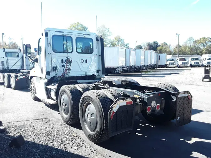 2018 FREIGHTLINER/MERCEDES CASCADIA 125