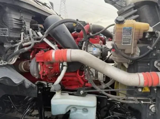 2022 International LT625