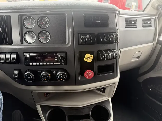 2022 Peterbilt 5795e4f58d5a3fc6a77f37d4f2e1d995403