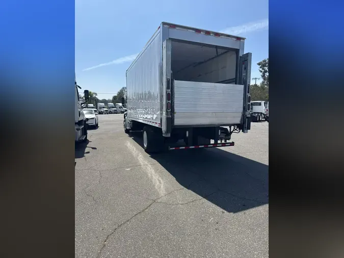 2019 FREIGHTLINER/MERCEDES M2 106