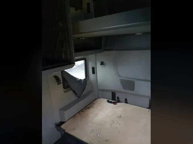 2019 NAVISTAR INTERNATIONAL LT625 SLPR CAB