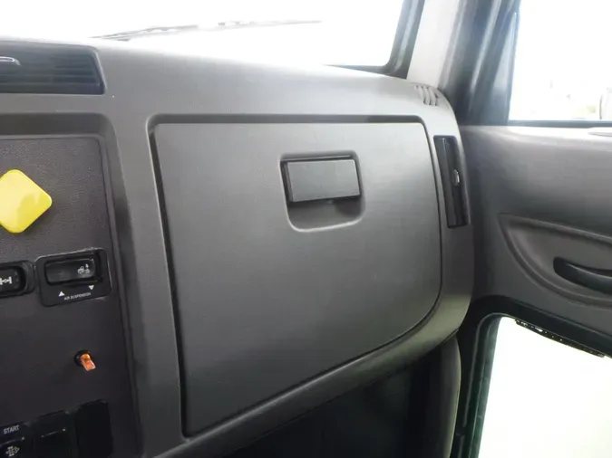 2018 Peterbilt 337