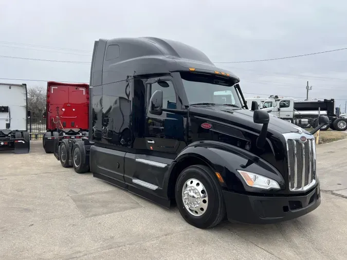 2023 Peterbilt 579