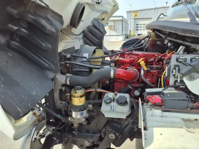 2018 FREIGHTLINER/MERCEDES M2 106