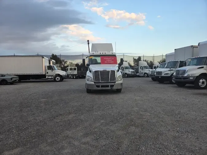 2018 FREIGHTLINER/MERCEDES CASCADIA 125