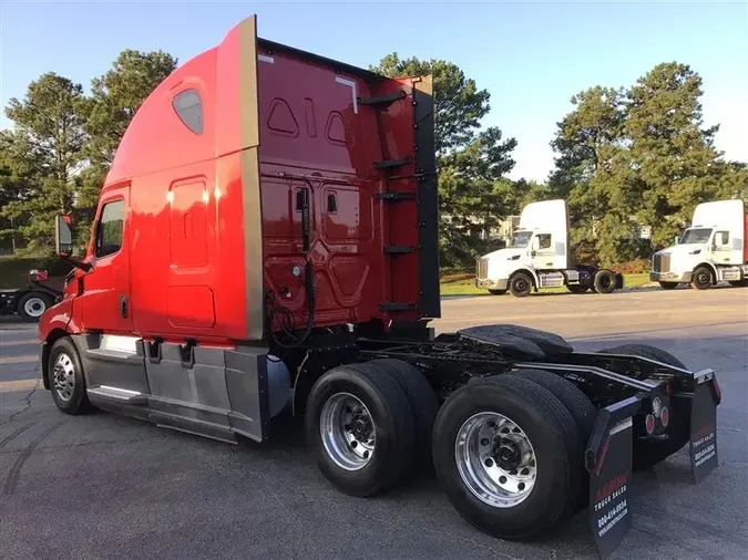 2020 FREIGHTLINER CASCADIA