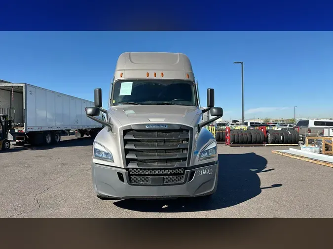 2024 Freightliner Cascadia 126