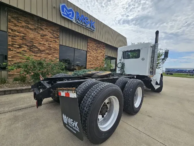 2018 KENWORTH T370