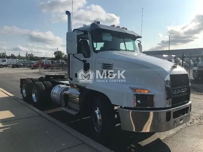 2025 MACK AN64T