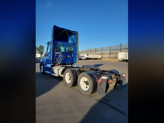 2017 FREIGHTLINER/MERCEDES CASCADIA 125