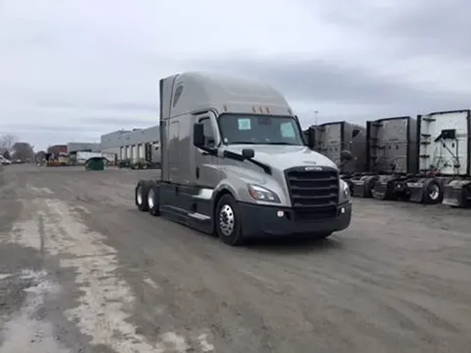 2023 Freightliner Cascadia5e6bb49e0f79642ec3f29a2cbbdc16bb