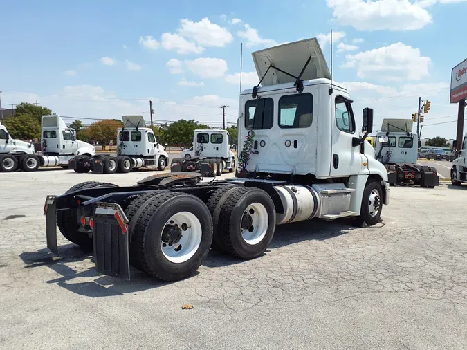 2019 FREIGHTLINER/MERCEDES CASCADIA 125