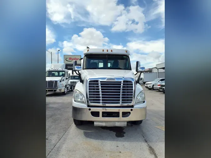 2019 FREIGHTLINER/MERCEDES CASCADIA 1255e6c90638e20a73e34888abd963f1eaa