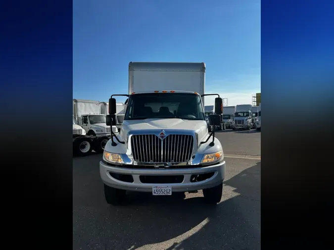 2018 NAVISTAR INTERNATIONAL 4300 LP