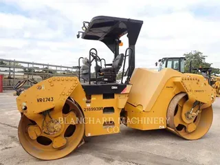 2014 Caterpillar CB64