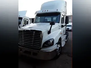 2018 FREIGHTLINER/MERCEDES CASCADIA 125