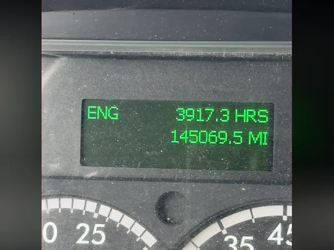 2018 FREIGHTLINER/MERCEDES M2 106