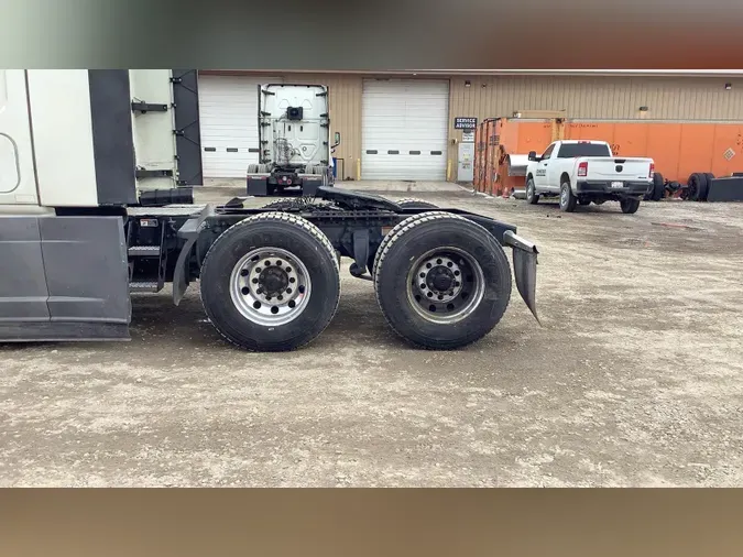 2022 Freightliner Cascadia 126