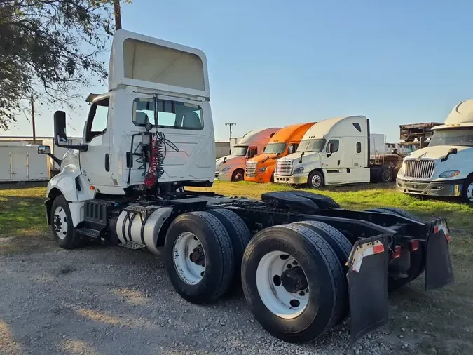 2019 NAVISTAR INTERNATIONAL LT625 DAYCAB T/A