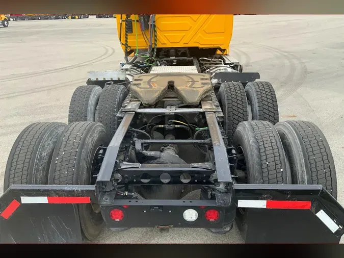 2019 INT LT625 6x4