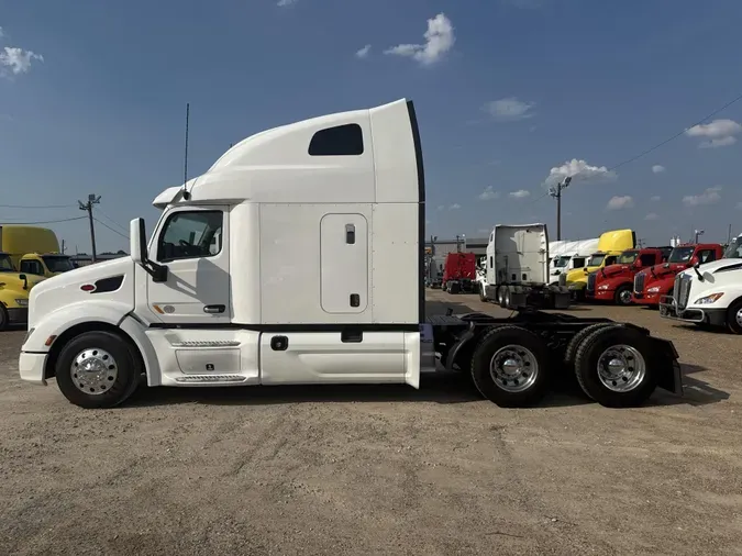 2022 Peterbilt 579