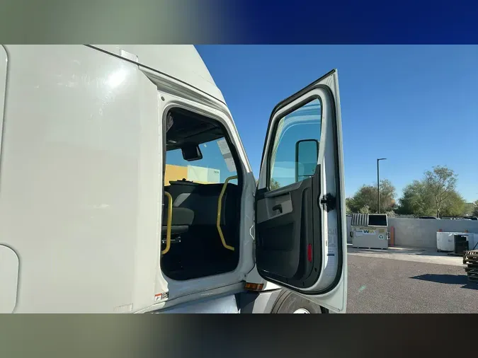 2022 Freightliner Cascadia 1265e7a187149fba763147d456d71054ec4